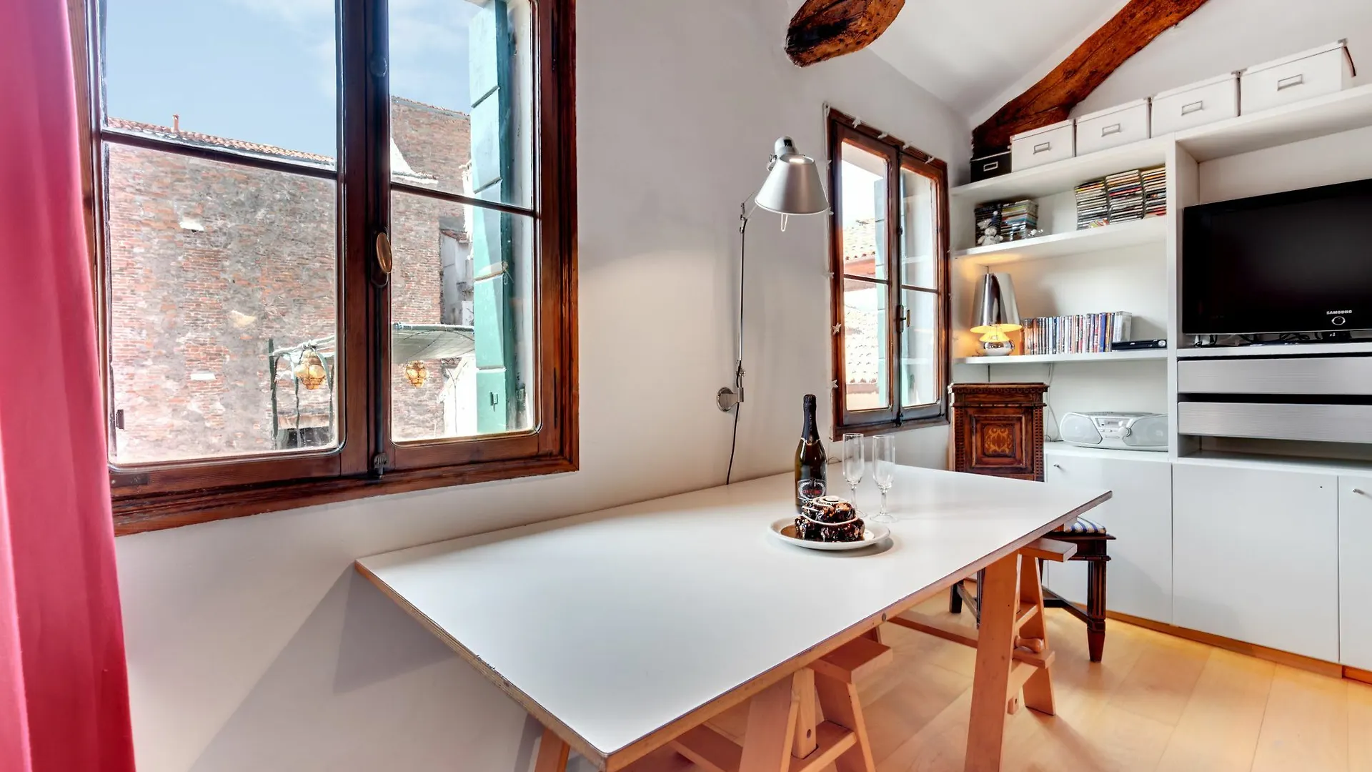 Lägenhet Bragora Smoochy Attic Venedig Italien